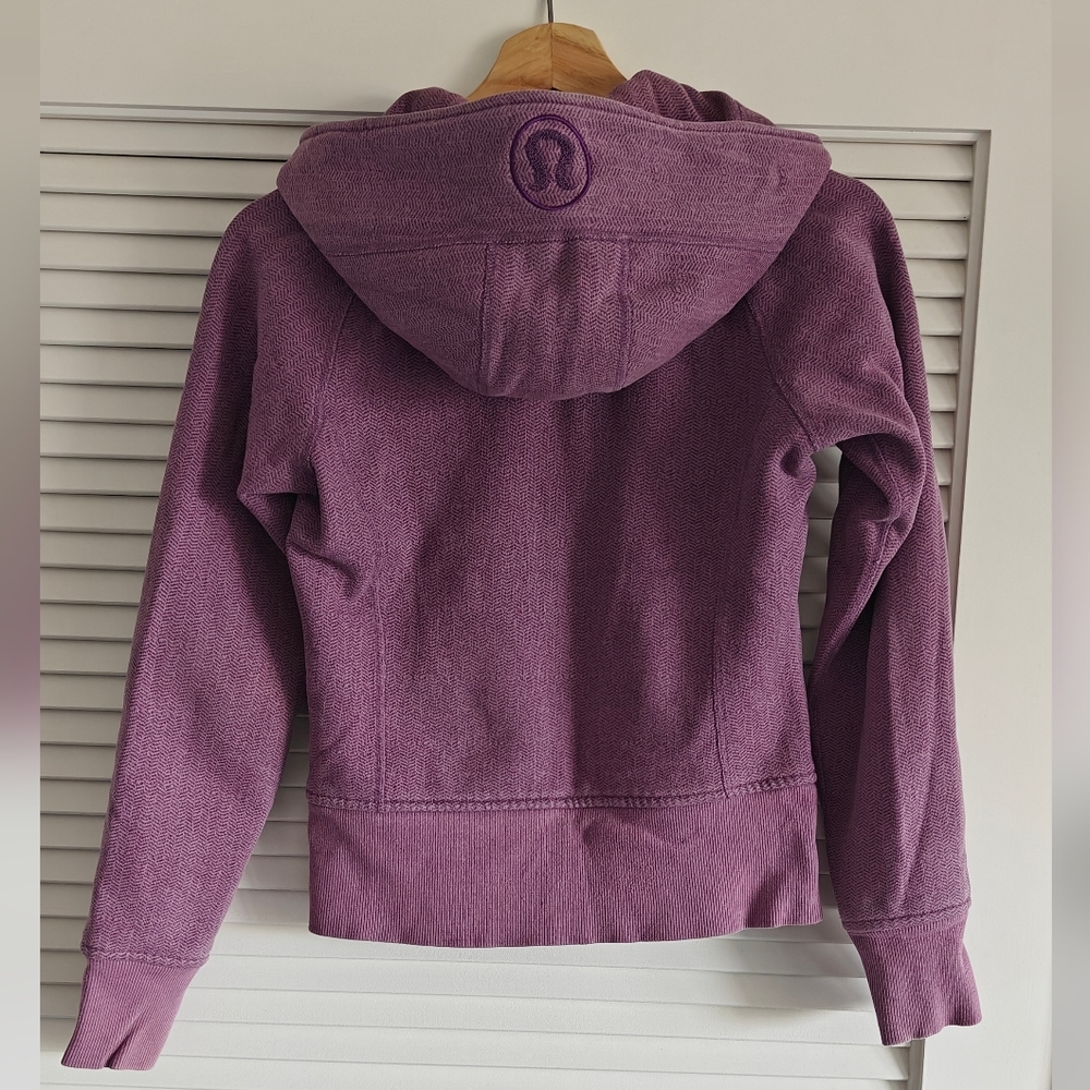 Lululemon | Scuba Hoodie - Picture 4 of 9